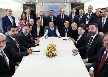 Erdoğan’dan faiz artırımına yeşil ışık: Ben burada aynıyım, ancak Bakanımızın adımlarını  kabullendik