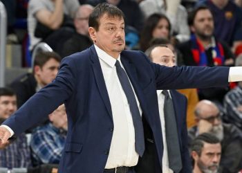 Fenerbahçe Beko'nun sezon içi transferlerinden biri olan Yunan pivot Kostas Antetokounmpo, Panathinaikos'a transfer oldu.