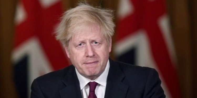 Eski İngiltere Başbakanı Johnson, milletvekilliğinden istifa etti