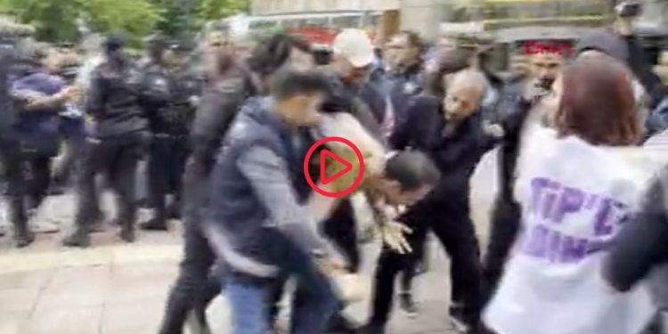 Eskişehir'de 'okullarda imam' uygulamasına karşı eyleme polis müdahalesi