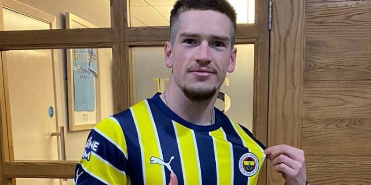 Fenerbahçe, Ryan Kent transferini resmen duyurdu