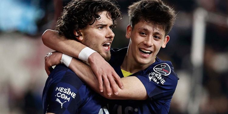 Fenerbahçe'nin genç yıldızları Almanya yolunda: İzlemeye geliyorlar