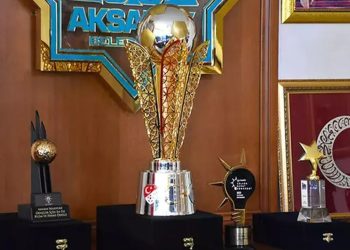 Fıkra gibi olay: Şampiyonluk kupası çalındı!