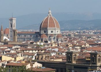 Floransa'da Airbnb yasaklanıyor: Belediye başkanı barınma krizine el attı