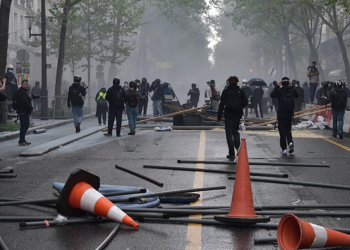 Fransa'da kriz çıkaran emeklilik reformuyla ilgili yeni gelişme