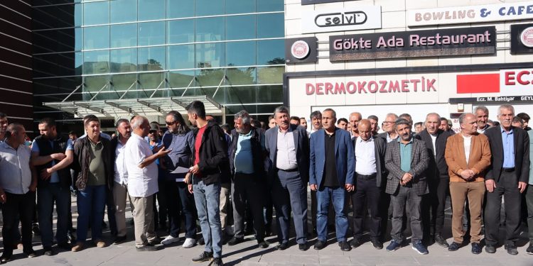 Gazeteci Aygül’e yönelik saldırı protesto edildi
