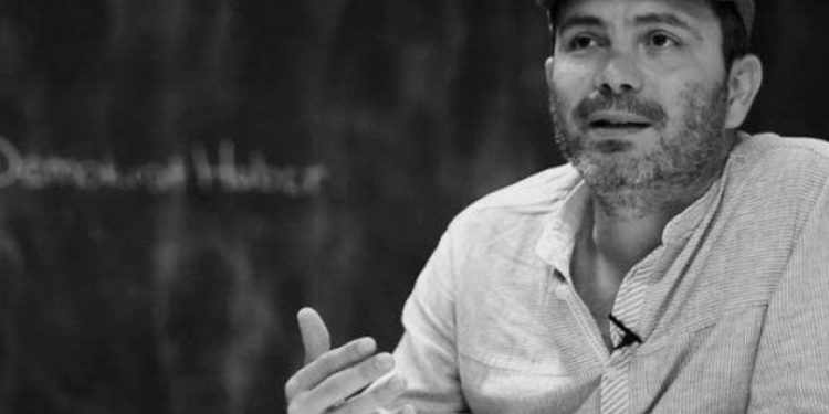 Gazeteci Mehmet Göcekli hakkında yakalama kararı