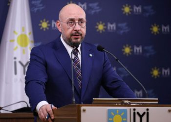 Genel Sekreter Uğur Poyraz'dan sert tepki: 'Samimiyet ve usul sorunu olduğu açıktır'