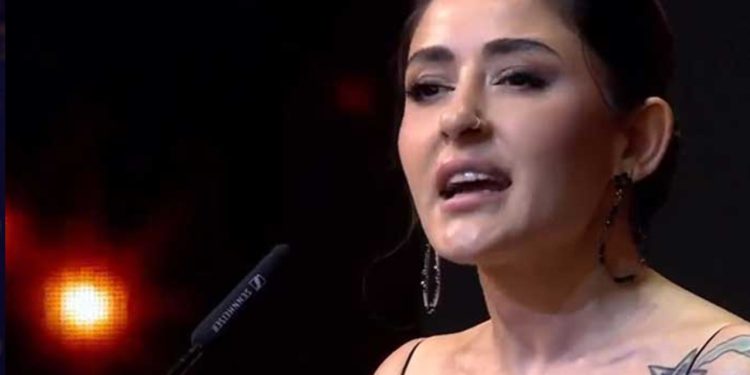 Gericilerin hedefi olmuştu: AKP’li belediye Melek Mosso konserini iptal etti