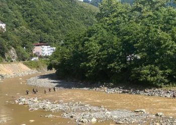 Giresun’da beş gün önce heyelanda kaybolan kişi hala bulunamadı