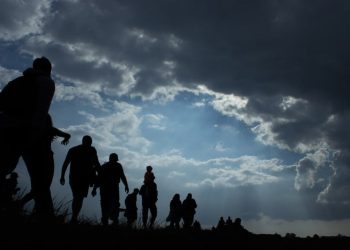 Göç İdaresi: Bir haftada 1212 düzensiz göçmen sınır dışı edildi