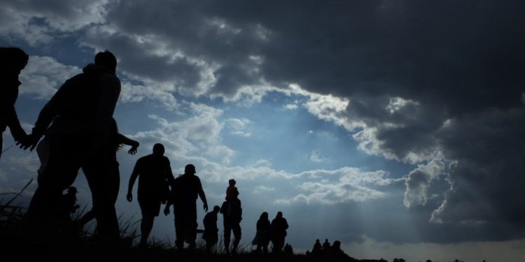 Göç İdaresi: Bir haftada 1212 düzensiz göçmen sınır dışı edildi