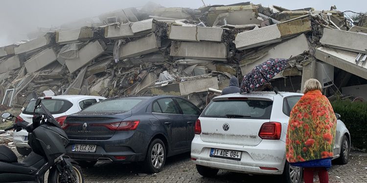 Hacettepe’nin ‘deprem’ raporu: Beton dayanımı düşük, etriyeler yetersiz, yumuşak kat sorunu var, kolonlar zayıf