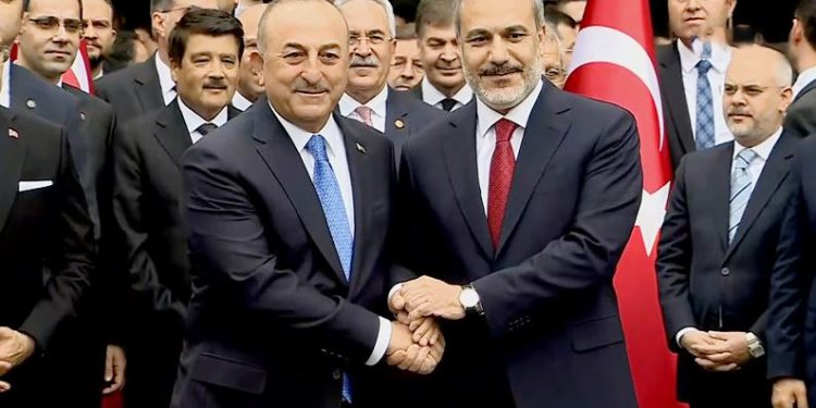 Hakan Fidan, Dışişleri Bakanlığı görevini Mevlüt Çavuşoğlu’ndan devraldı