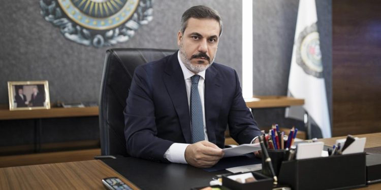 Hakan Fidan'dan İsveç'e: 'Bu tarz eylemlere göz yummak, suça ortak olmaktır'