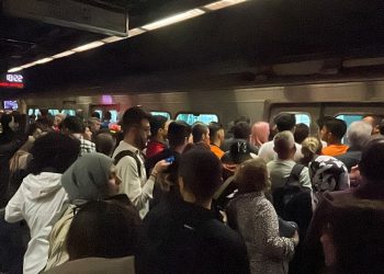 Haliç Köprüsü'nde ray çatlağı tespit edildi, metro seferlerinde aksama yaşanıyor