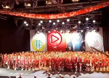 Hekimlik Andı'ndaki 'cinsel yönelim' sansürlendi, öğrenciler sansüre izin vermedi