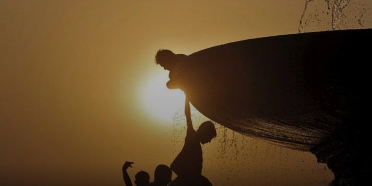 Hindistan'da aşırı sıcaklar iki günde 34 kişiyi öldürdü