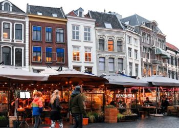 Hollanda’nın Utrecht kentinde ‘evde seks işçiliğine’ izin