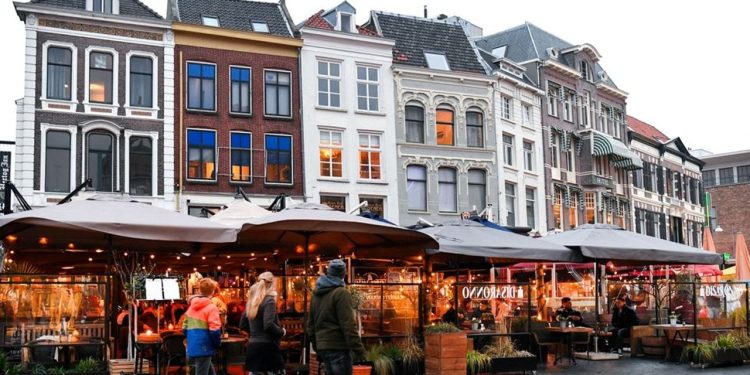 Hollanda’nın Utrecht kentinde ‘evde seks işçiliğine’ izin