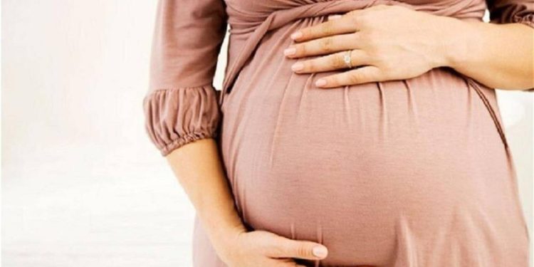 Hormonal değişim altta yatan sorunu alevlendirebilir: İşte hamilelikte diş bakımı için ipuçları