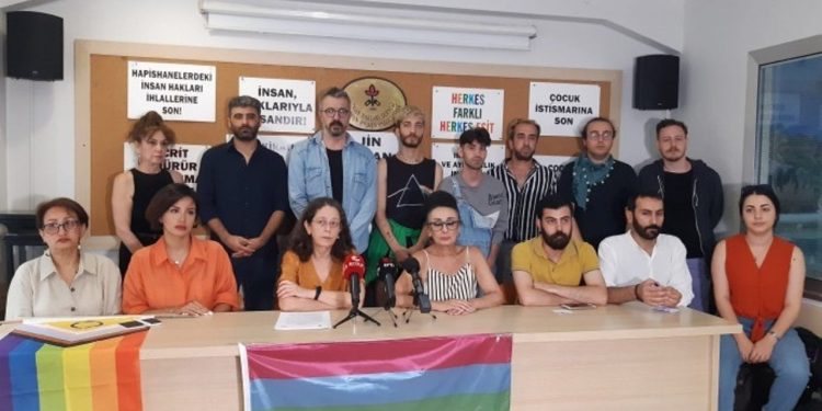 İHD: Onur Yürüyüşü'nde gözaltına alınan İranlı mültecinin idam tehlikesi var