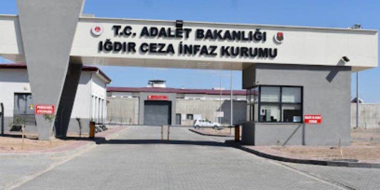 Iğdır S Tipi Cezaevi’nde işkence iddiası: Gardiyanlar kameraları kapatıp tutukluları darp ediyor