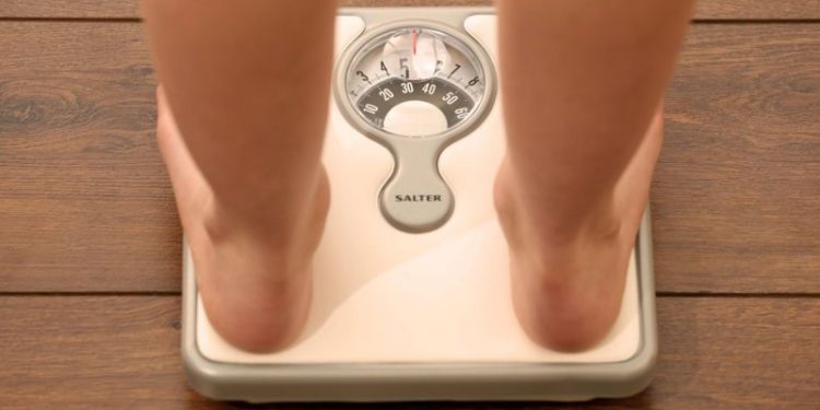 İngiltere, obezite kaynaklı hastalıkları azaltmak amacıyla kilo verdiren bir iğneye onay vermeye hazırlanıyor.