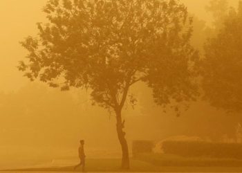 İran’da kum fırtınası: 300'den fazla kişi hastanelik oldu