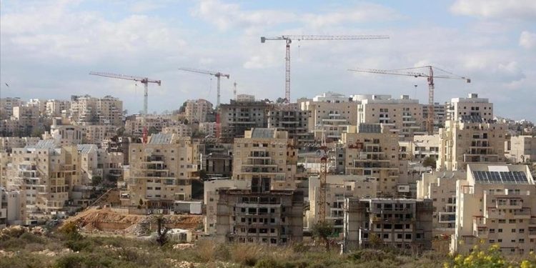 İsrail, Batı Şeria’da 5 bin 700 yeni yasa dışı konutu onayladı