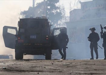 İsrail güçleri Batı Şeria'nın kuzeyindeki Cenin kentine düzenledikleri baskında 3 Filistinliyi öldürdü, 29 Filistinliyi yaraladı.