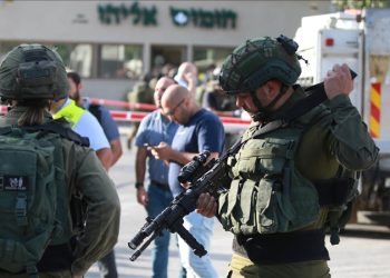 İsrailli yerleşimciler Batı Şeria’da camiye saldırıp Kur’an-ı Kerim yırttı