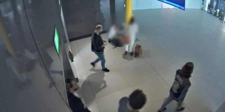 İstanbul Havalimanı'nda uyuşturucu operasyonu: Kuryenin midesinden 820 gram kokain çıktı