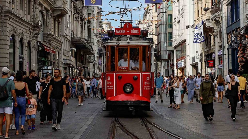 İstanbul Valiliği kararı: Metrolar Şişhane ve Taksim’de durmayacak