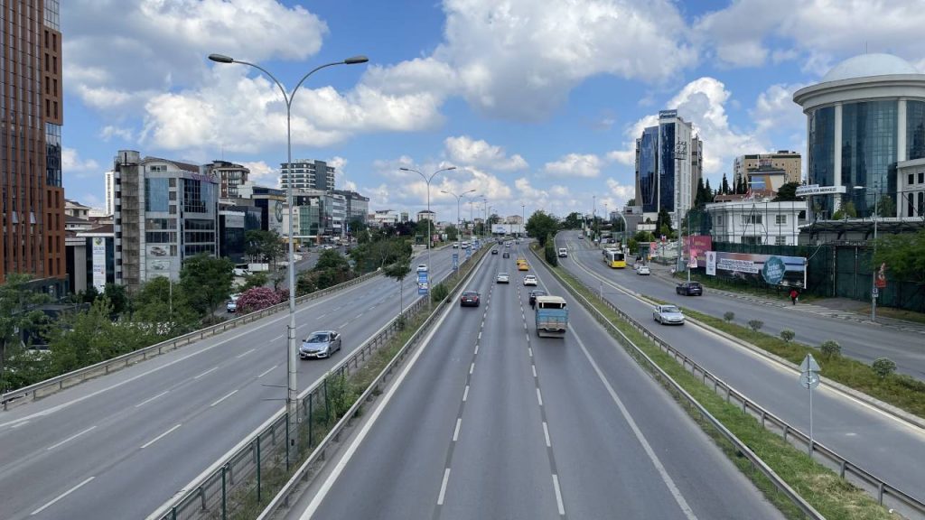 İstanbul'da trafik yoğunluğu yüzde ikiye kadar düştü