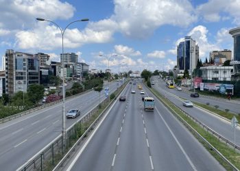 İstanbul'da trafik yoğunluğu yüzde ikiye kadar düştü