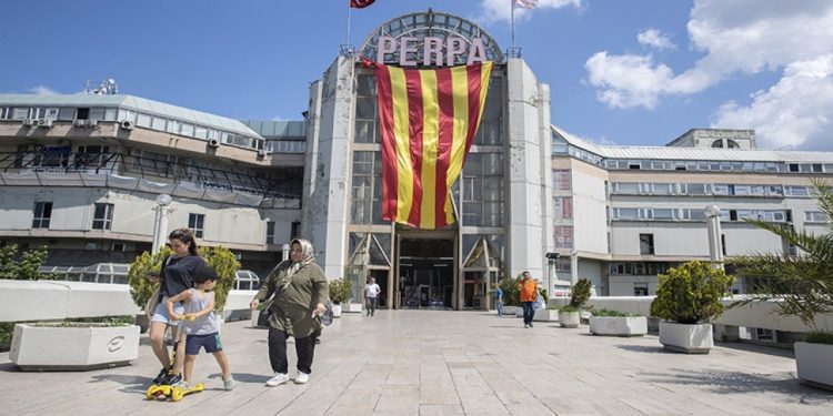 İstanbul'un labirenti Perpa: 'Allah rızası için beni buradan çıkart'
