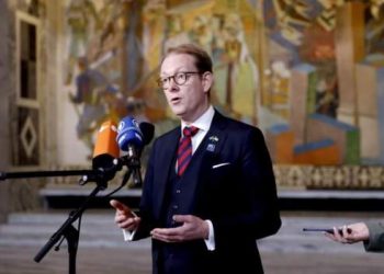 İsveç Dışişleri Bakanı Tobias Billstrom, Stockholm'un Ankara ile yapılan anlaşma kapsamındaki yükümlülüklerini yerine getirdığini ve Türkiye Parlamentosunun İsveç'in NATO'ya üyelik teklifini onaylama zamanının geldiğini söyledi.