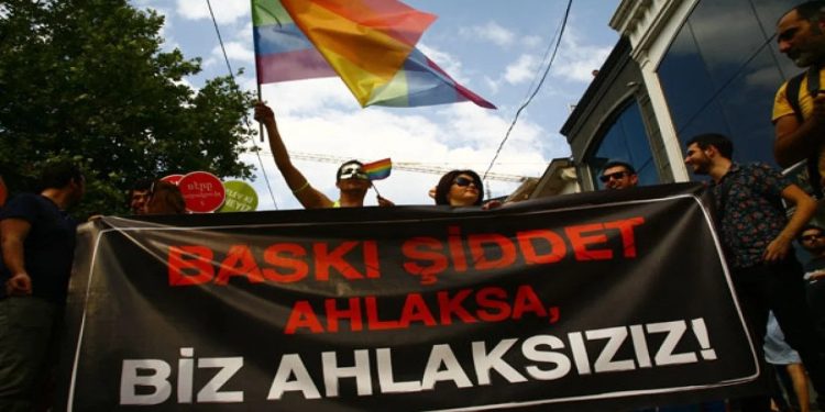 İzmir Valiliği, 'Onur Haftası' kapsamındaki tüm etkinlikleri yasakladı