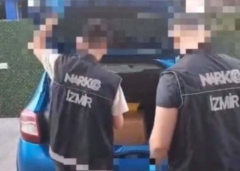 İzmir'de 55 bin 776 adet sentetik ilaç taşıyan kişi tutuklandı