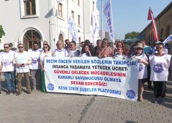 İzmir'de KESK'ten hükümete 'vaatleri yerine getirme' çağrısı