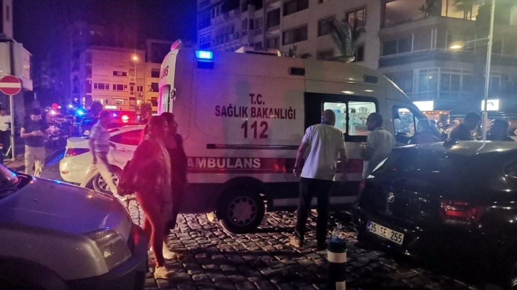 İzmir'de bir polisin bıçaklandığı kavgada üç tutuklama