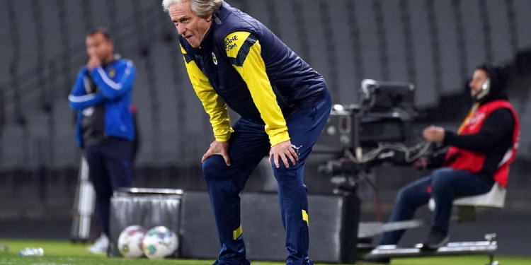 Jorge Jesus derbi galibiyeti görmeden Fenerbahçe'den ayrıldı