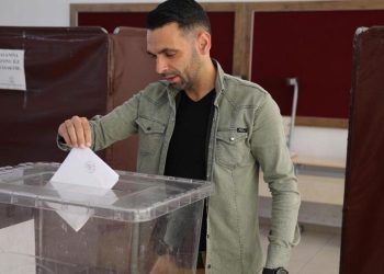 KKTC'de ara seçim için sandık başına gidildi