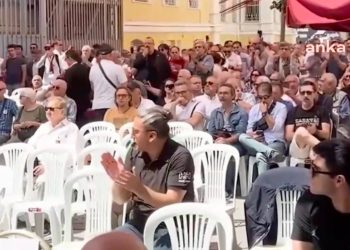 Kabataş'ın Geleneksel Pilav Günü'nde okul müdürünü protesto