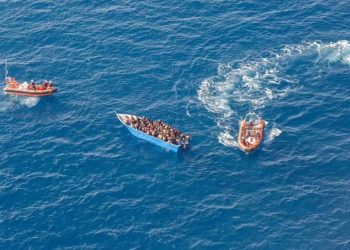 Kanarya Adaları açıklarında göçmen teknesi battı: 39 kişinin öldüğünden endişe ediliyor