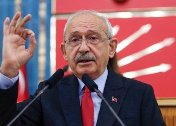Kılıçdaroğlu’ndan yeni açıklamalar: "CHP, hiç kimseye altın tabak içinde Genel Başkanlığı sunmaz"
