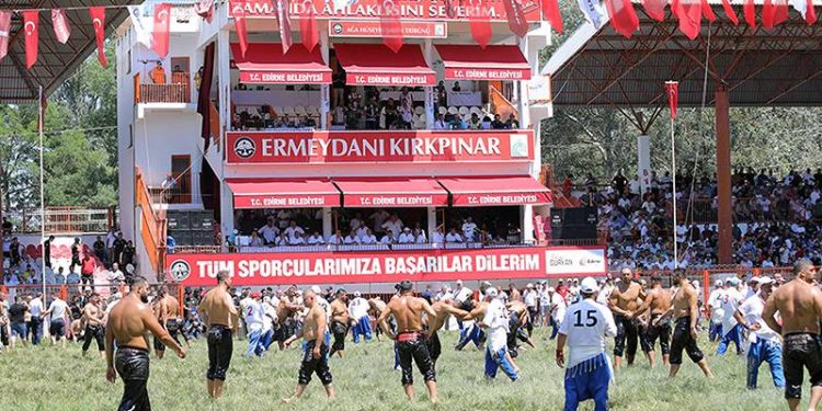 Kırkpınar'da başpehlivana 1 milyon lira ödül