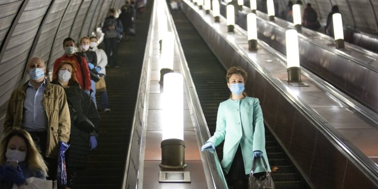 Koronavirüsle ilgili korkutan araştırma: Daha erken ölüyorlar!