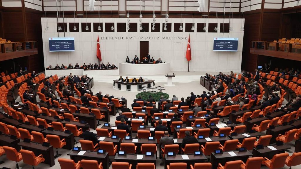 Kulis: AKP'li iki isim arasında 'Meclis Başkanlığı' çekişmesi yaşanıyor